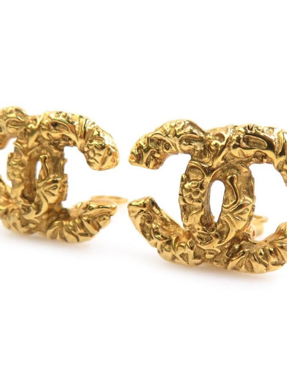 Auth CHANEL Vintage CC Logo Clip on Earrings Gold Metal - Picture 2 of 8